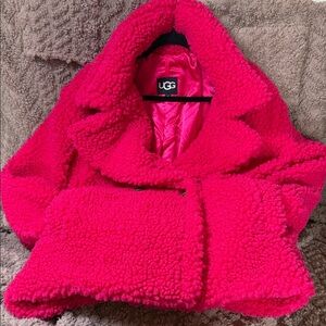 UGG Women’s Vibrant Pink Sherpa Coat